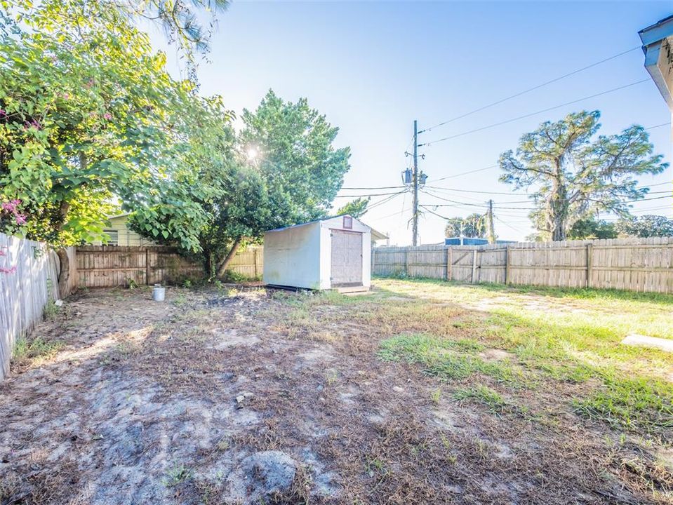 For Sale: $305,000 (3 beds, 2 baths, 1603 Square Feet)