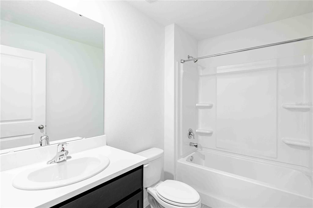 В аренду: $1,850 (4 спален, 2 ванн, 1828 Квадратных фут)