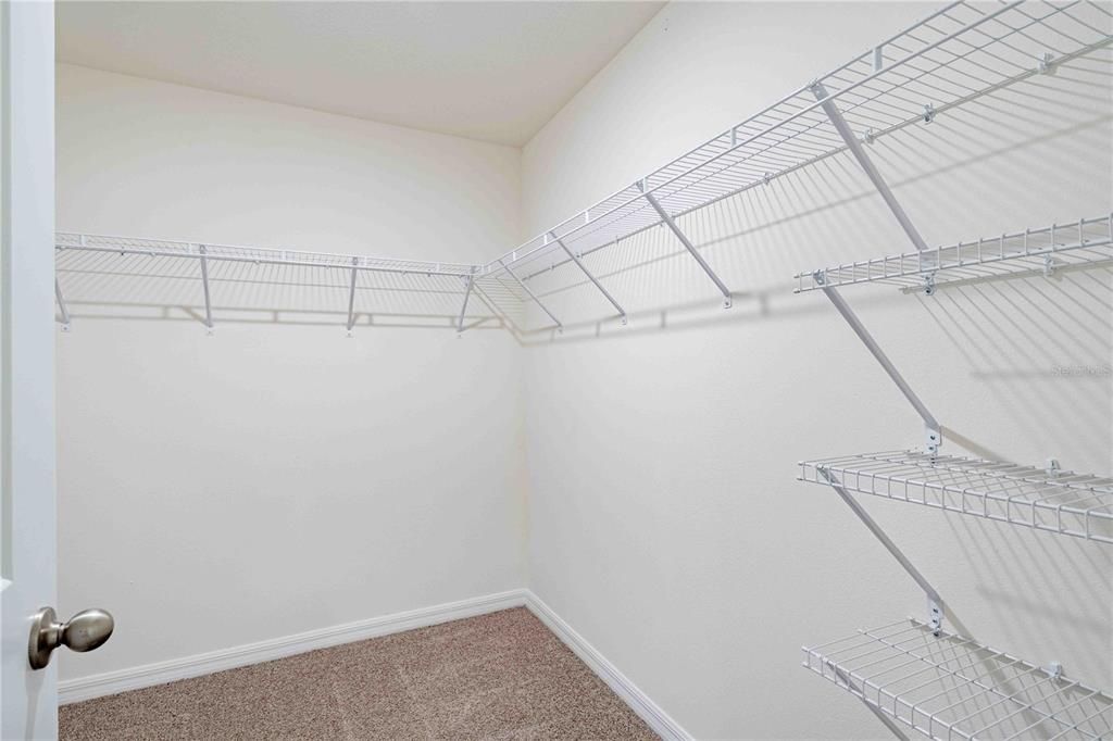 В аренду: $1,850 (4 спален, 2 ванн, 1828 Квадратных фут)