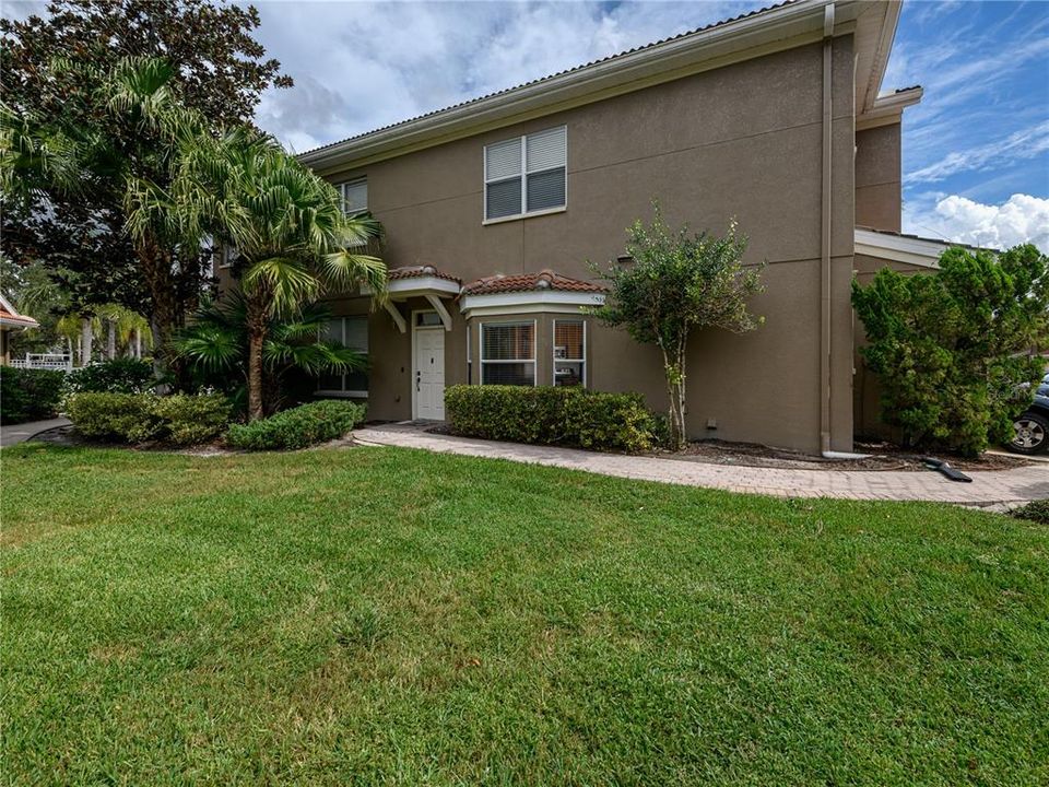 Active With Contract: $2,500 (3 beds, 2 baths, 2286 Square Feet)