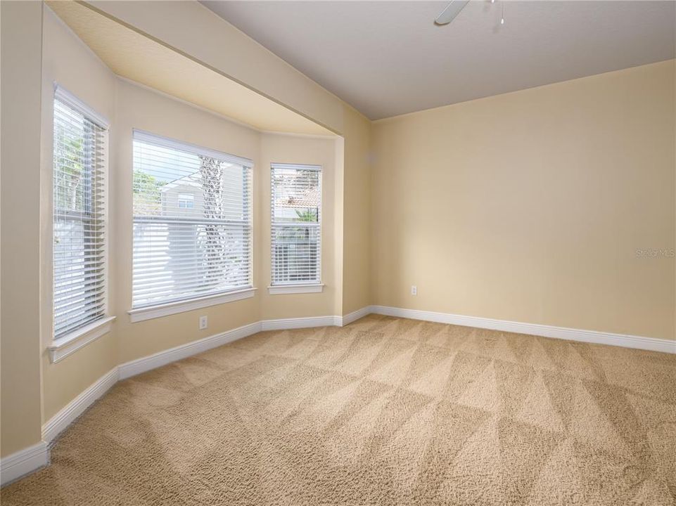 Active With Contract: $2,500 (3 beds, 2 baths, 2286 Square Feet)