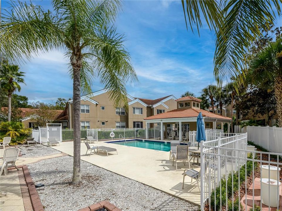 Active With Contract: $2,500 (3 beds, 2 baths, 2286 Square Feet)