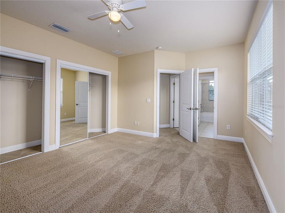 Active With Contract: $2,500 (3 beds, 2 baths, 2286 Square Feet)