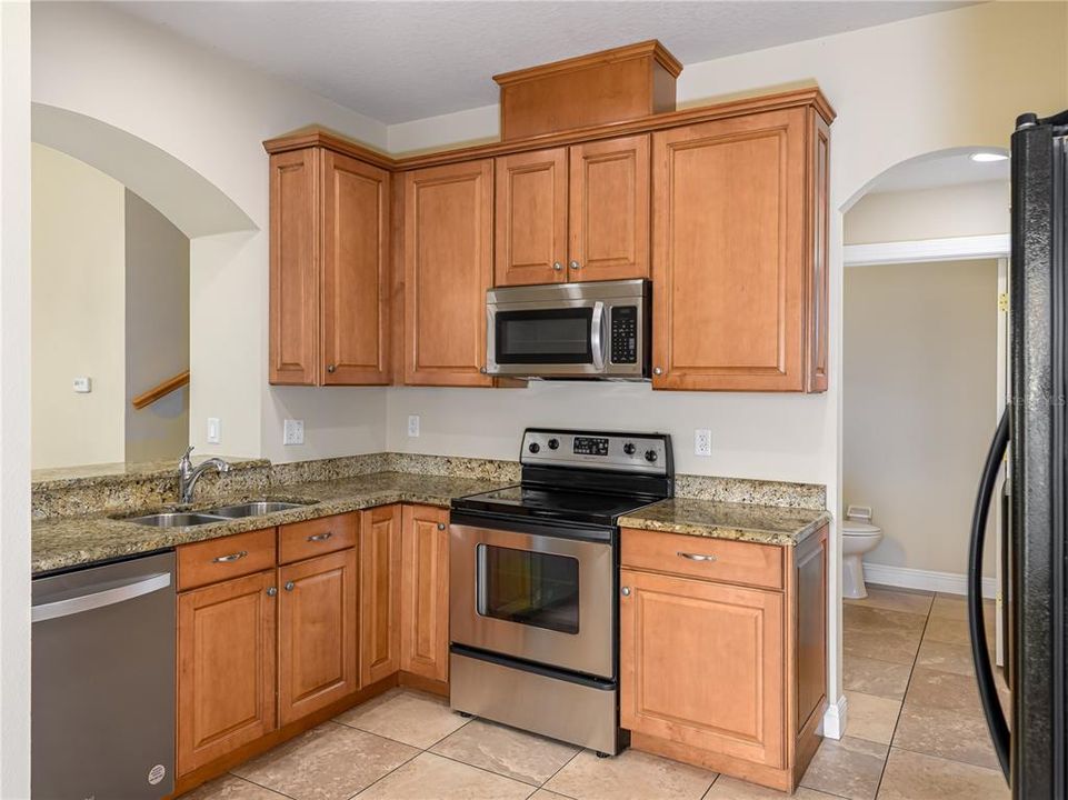 Active With Contract: $2,500 (3 beds, 2 baths, 2286 Square Feet)