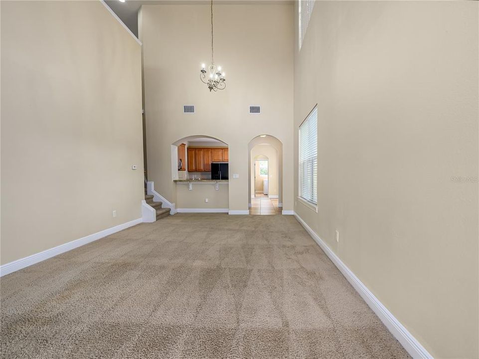 Active With Contract: $2,500 (3 beds, 2 baths, 2286 Square Feet)