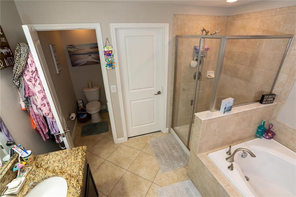 For Sale: $345,000 (3 beds, 2 baths, 1799 Square Feet)