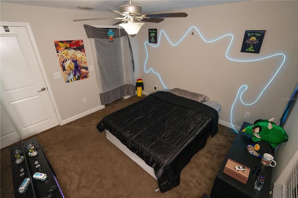 For Sale: $345,000 (3 beds, 2 baths, 1799 Square Feet)