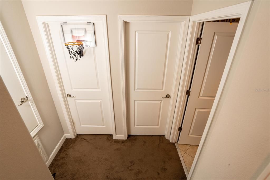 For Sale: $345,000 (3 beds, 2 baths, 1799 Square Feet)