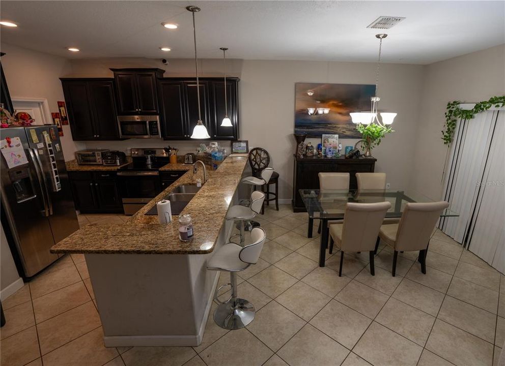 For Sale: $345,000 (3 beds, 2 baths, 1799 Square Feet)