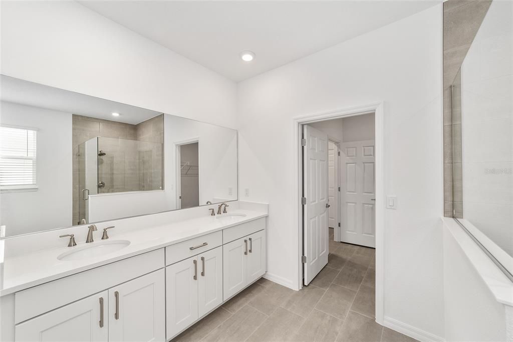 For Sale: $360,000 (3 beds, 2 baths, 1967 Square Feet)