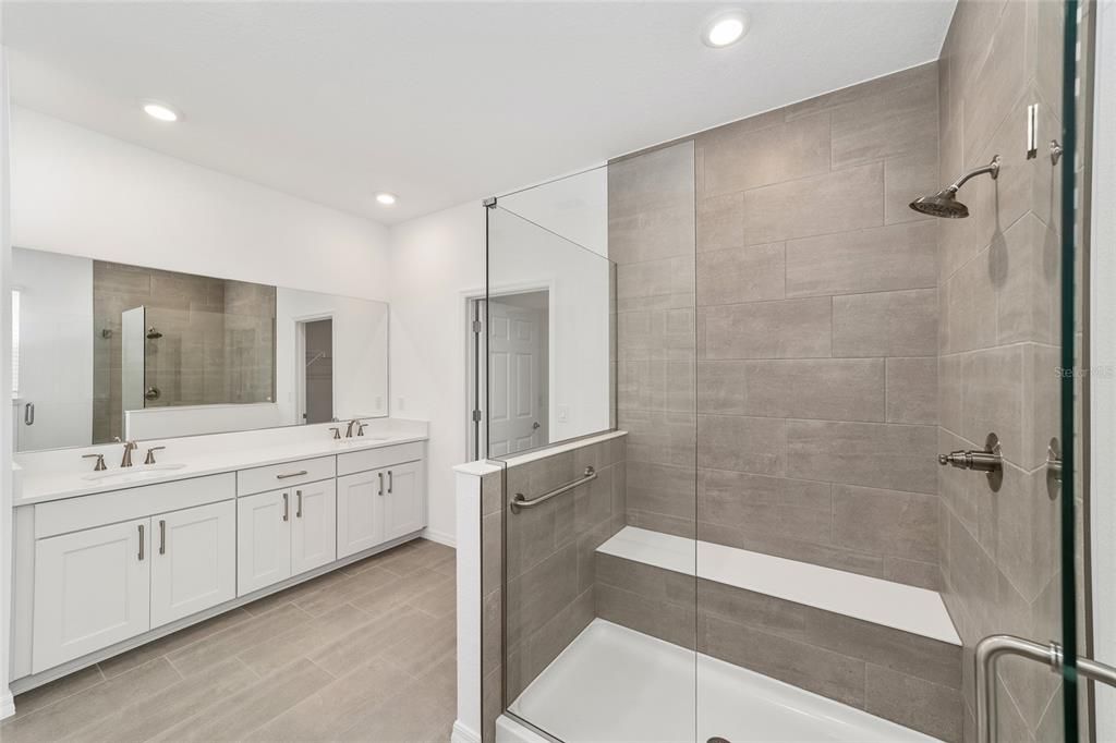 For Sale: $360,000 (3 beds, 2 baths, 1967 Square Feet)