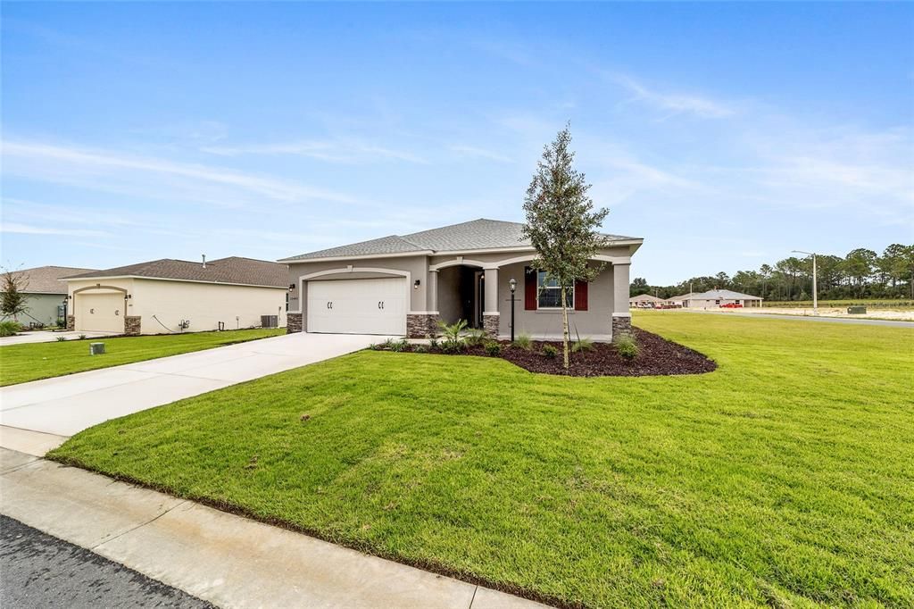 For Sale: $360,000 (3 beds, 2 baths, 1967 Square Feet)