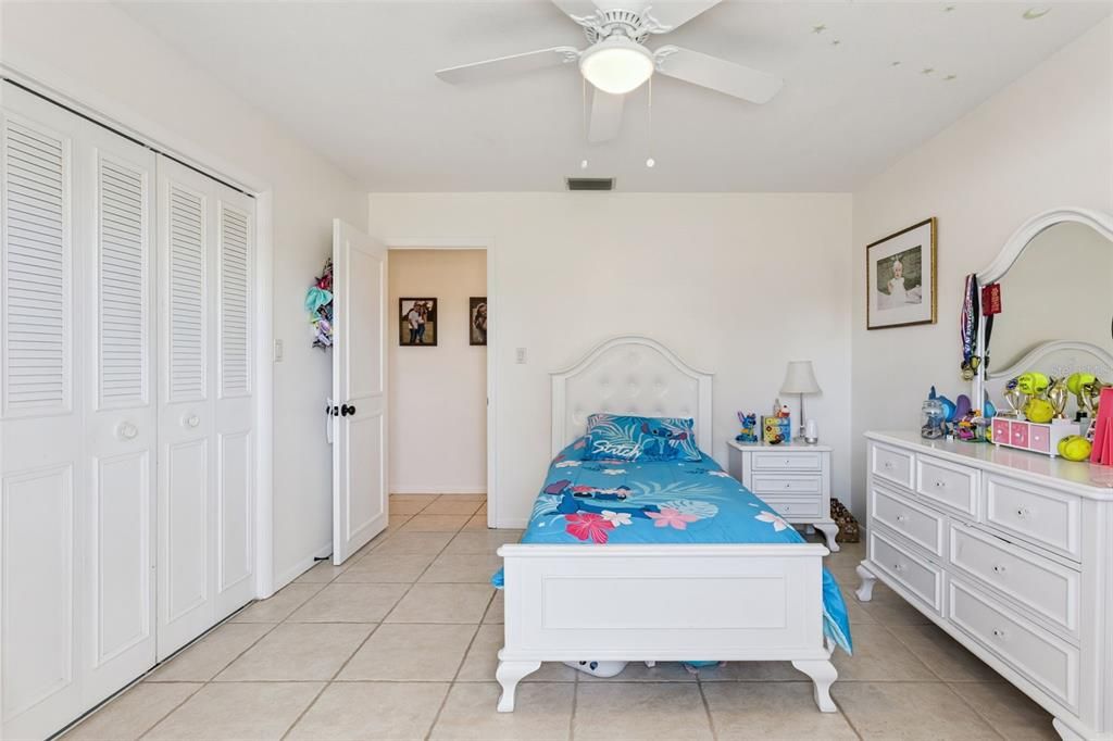 En Venta: $435,000 (3 camas, 2 baños, 1545 Pies cuadrados)