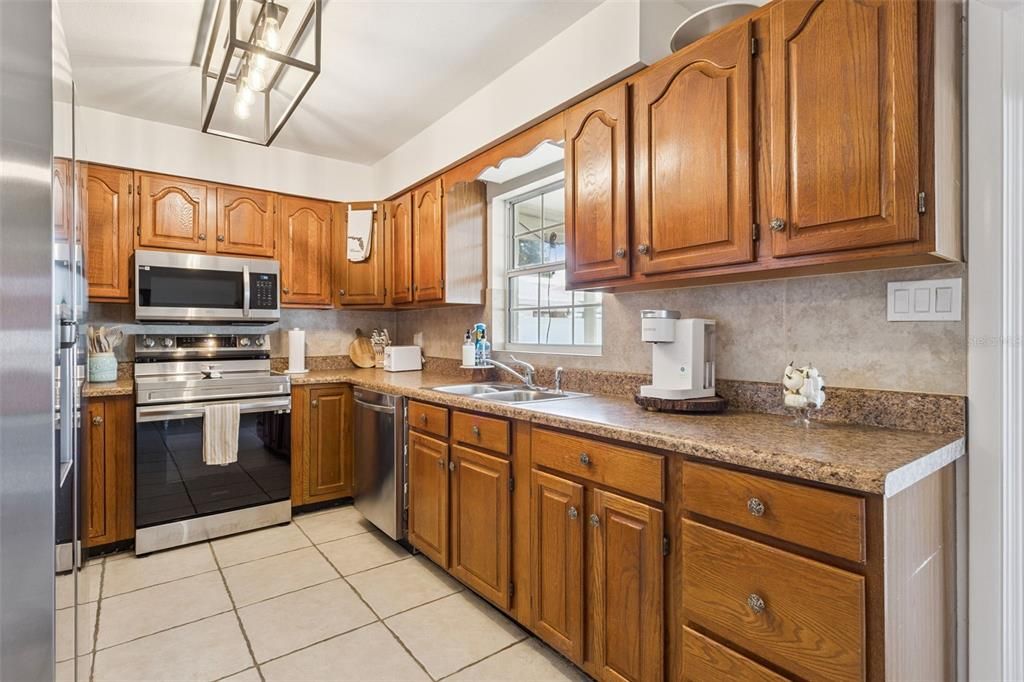 En Venta: $435,000 (3 camas, 2 baños, 1545 Pies cuadrados)