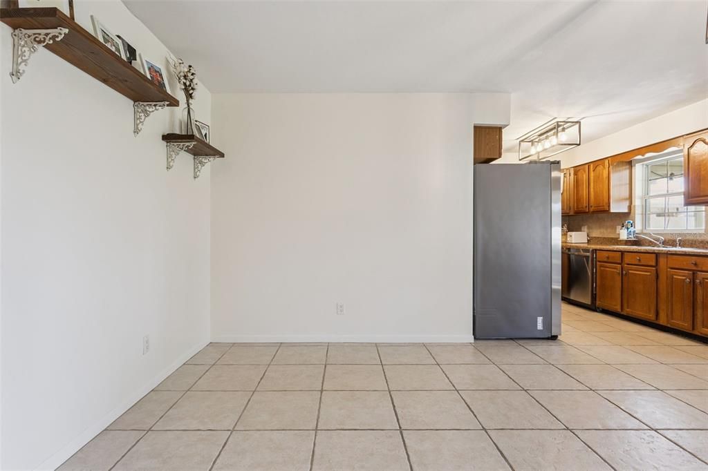 En Venta: $435,000 (3 camas, 2 baños, 1545 Pies cuadrados)