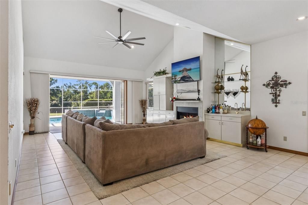 待售: $629,000 (4 贝兹, 3 浴室, 3614 平方英尺)