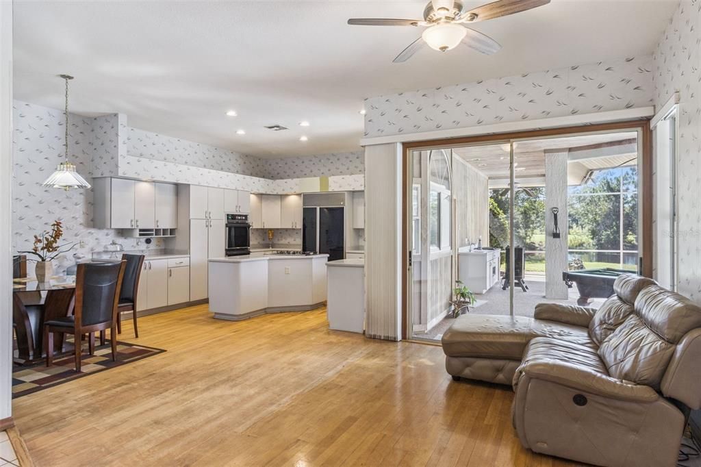 待售: $629,000 (4 贝兹, 3 浴室, 3614 平方英尺)