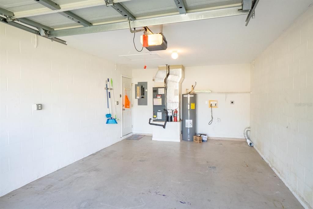 待售: $499,000 (12 贝兹, 0 浴室, 2588 平方英尺)