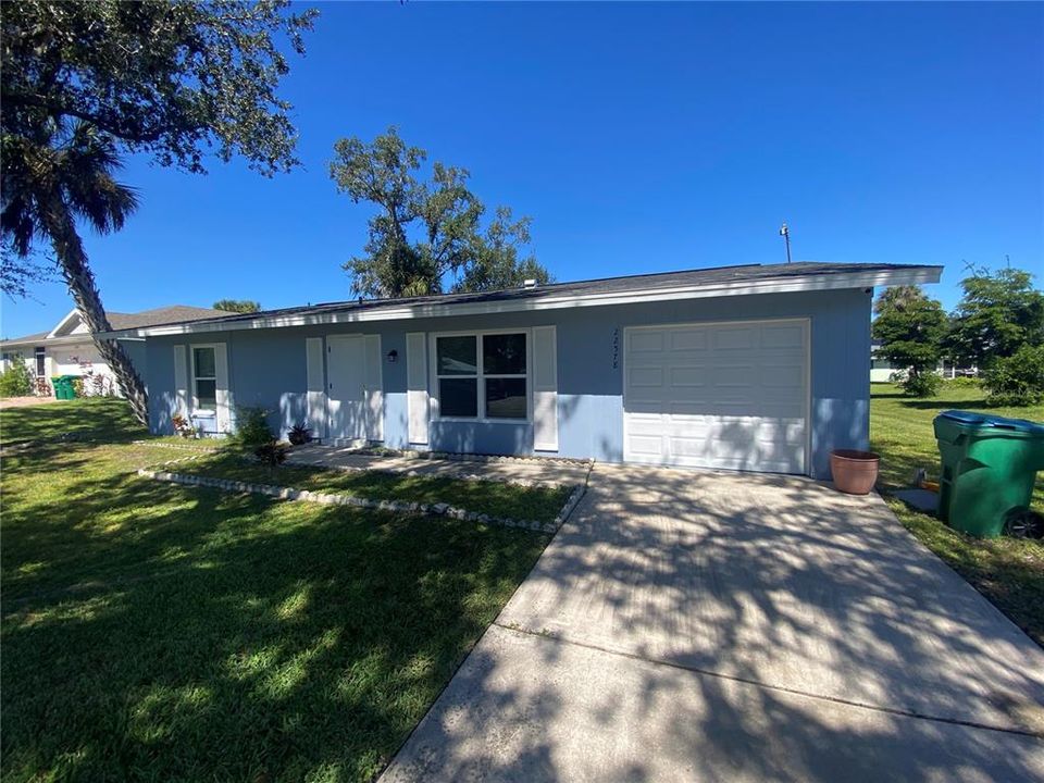 最近租的: $1,500 (2 贝兹, 2 浴室, 917 平方英尺)