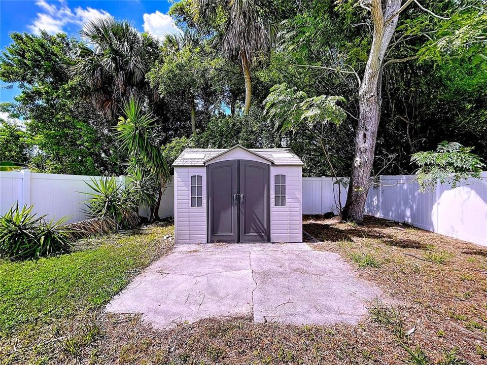 For Sale: $390,000 (4 beds, 2 baths, 1575 Square Feet)