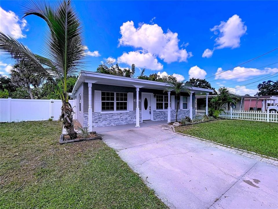 For Sale: $390,000 (4 beds, 2 baths, 1575 Square Feet)