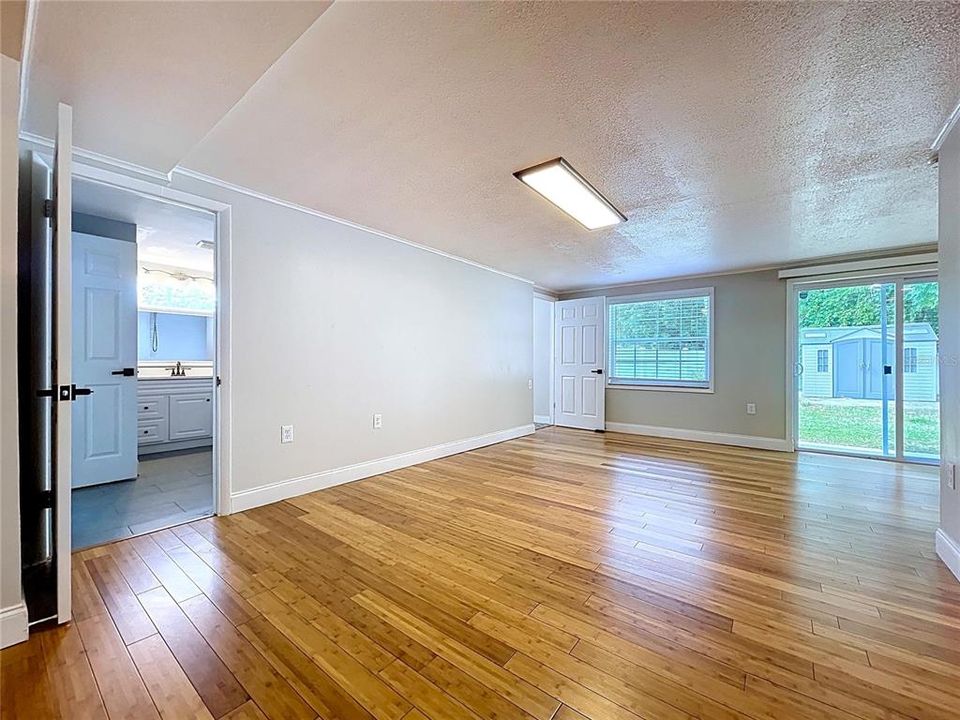 For Sale: $390,000 (4 beds, 2 baths, 1575 Square Feet)