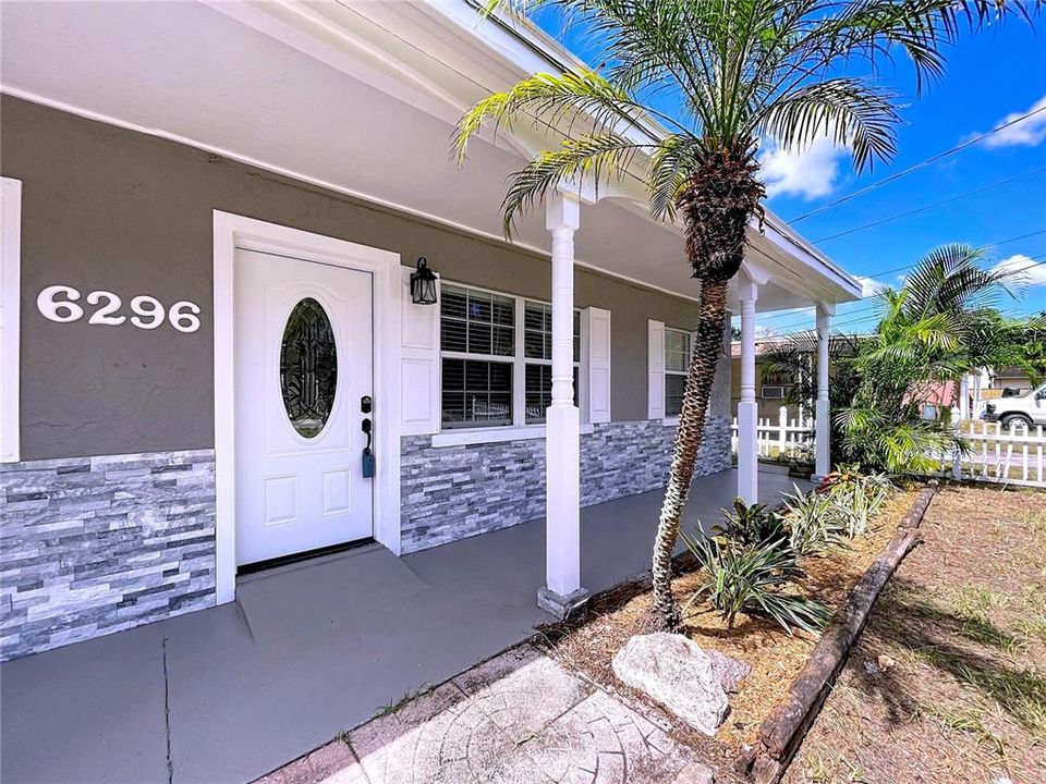 For Sale: $390,000 (4 beds, 2 baths, 1575 Square Feet)