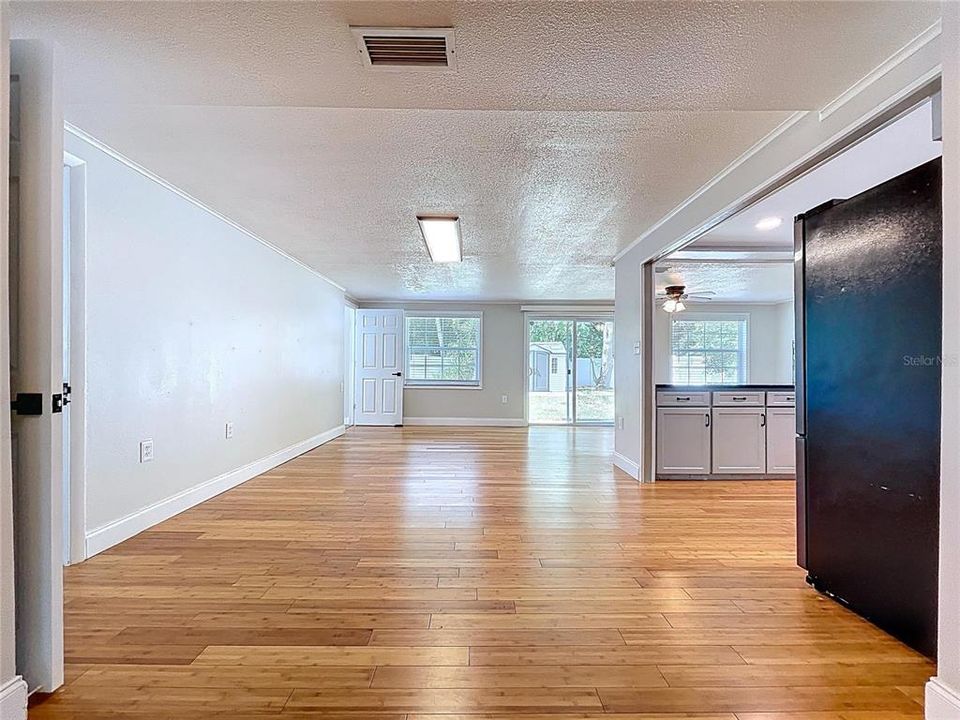 For Sale: $390,000 (4 beds, 2 baths, 1575 Square Feet)