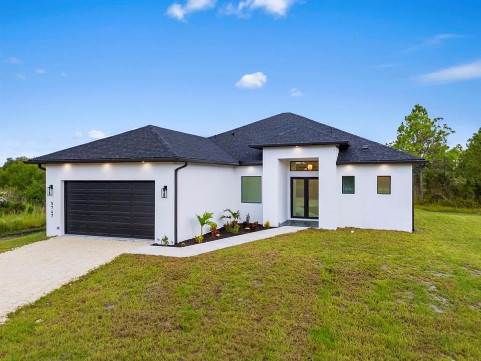 For Sale: $665,000 (3 beds, 3 baths, 2168 Square Feet)