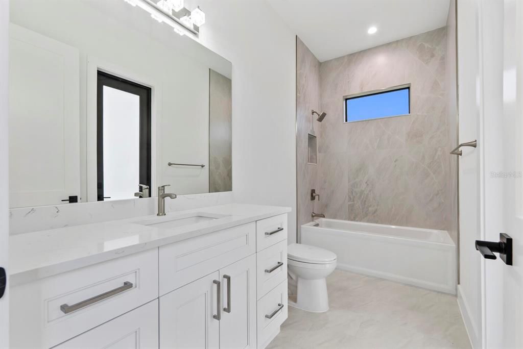 For Sale: $665,000 (3 beds, 3 baths, 2168 Square Feet)