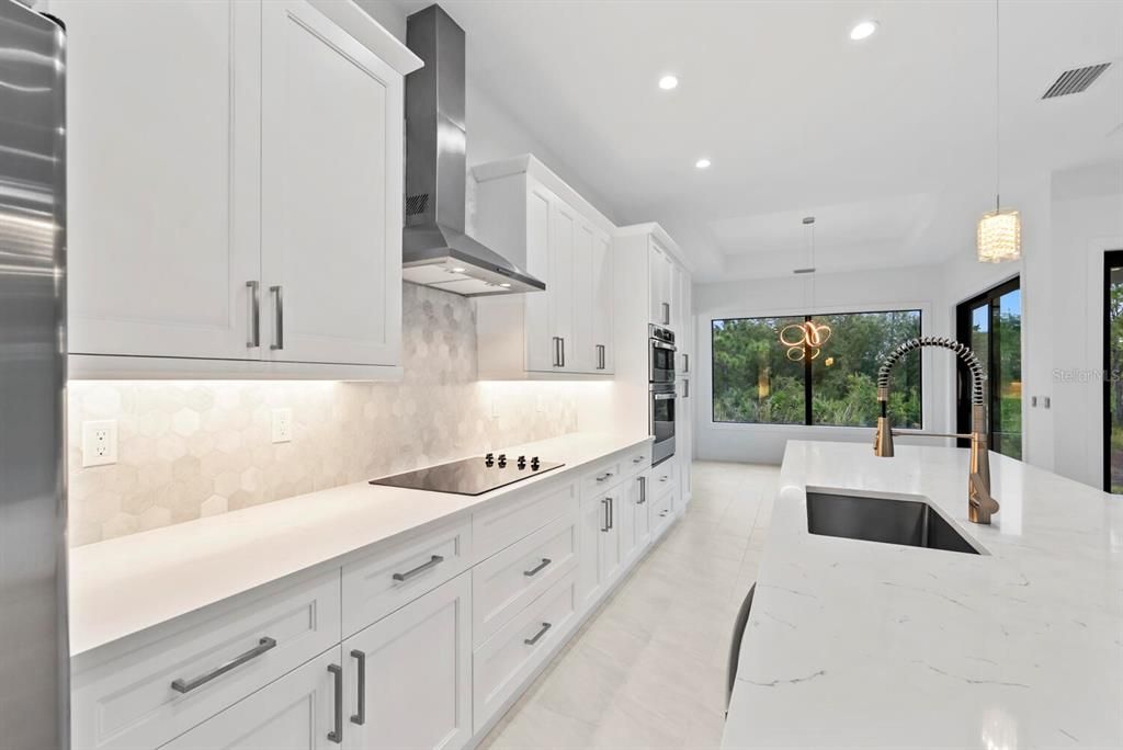 For Sale: $665,000 (3 beds, 3 baths, 2168 Square Feet)