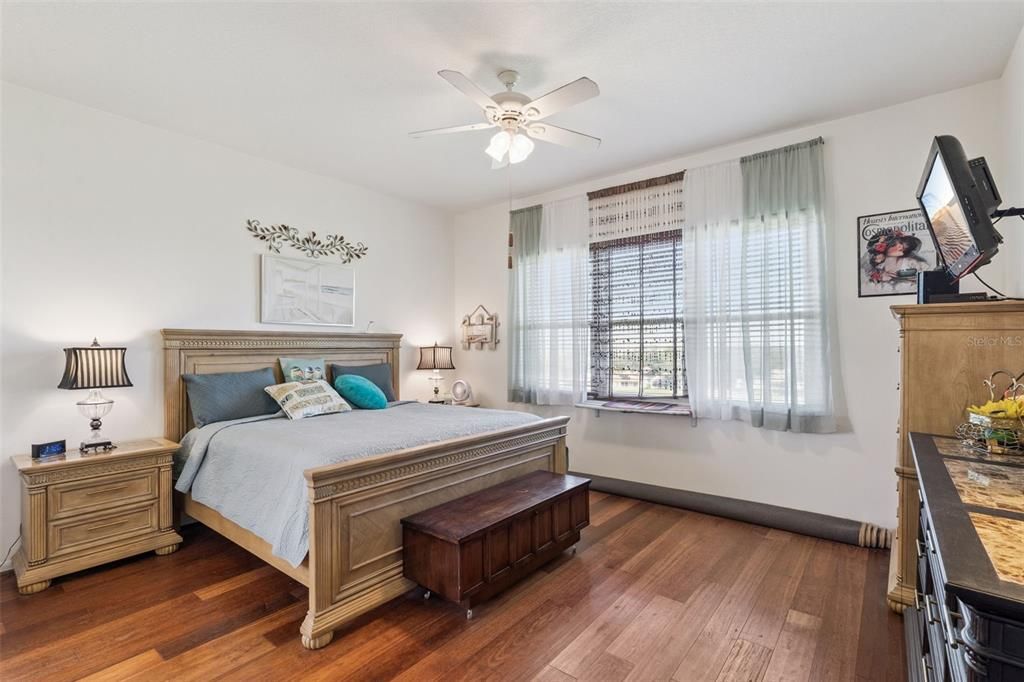 For Sale: $393,000 (3 beds, 2 baths, 1725 Square Feet)