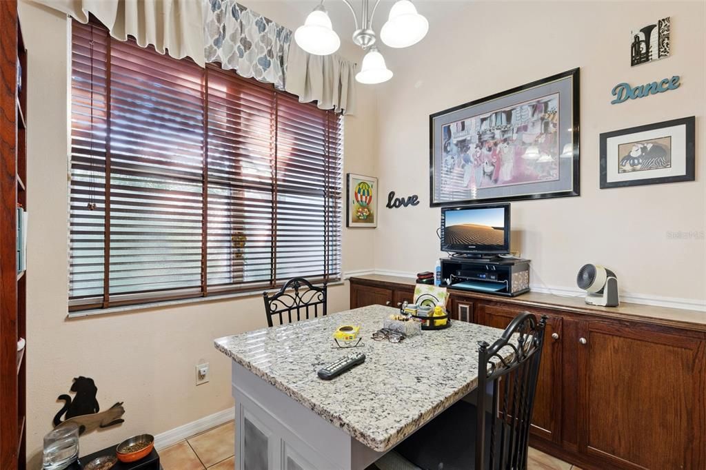 For Sale: $393,000 (3 beds, 2 baths, 1725 Square Feet)