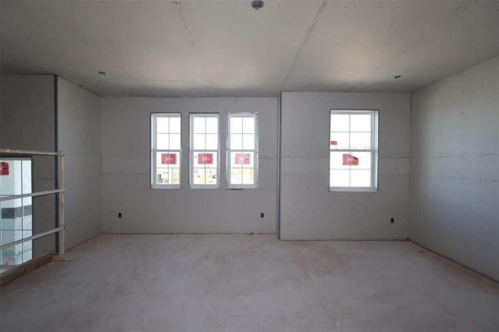 For Sale: $649,990 (3 beds, 4 baths, 3556 Square Feet)