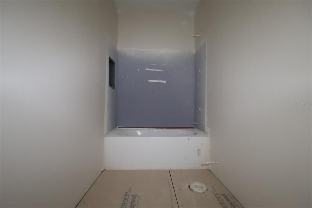 For Sale: $649,990 (3 beds, 4 baths, 3556 Square Feet)