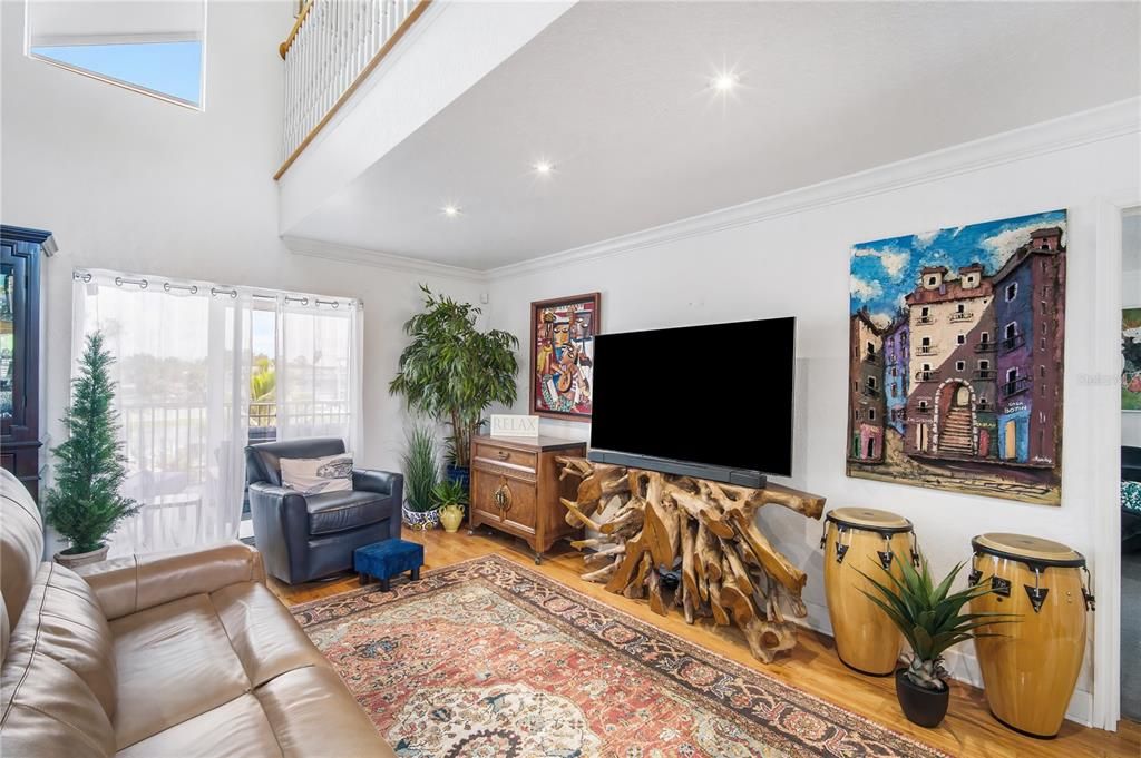 出租: $4,900 (4 贝兹, 3 浴室, 2358 平方英尺)