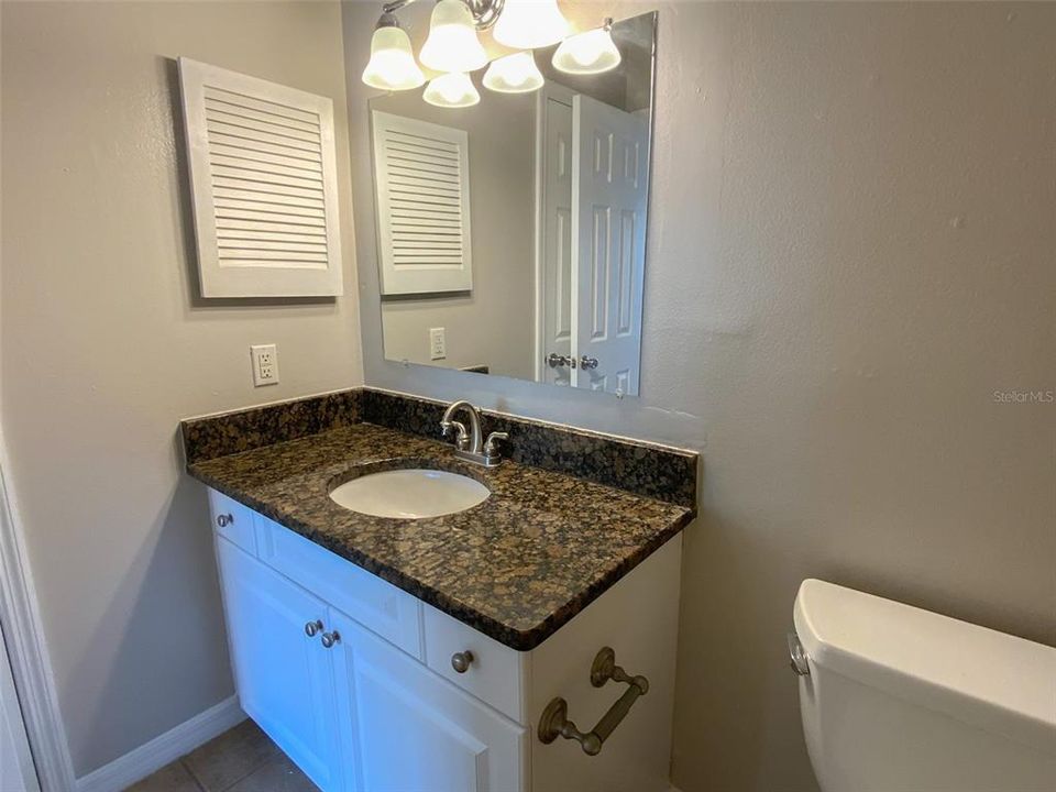 Active With Contract: $1,695 (1 beds, 1 baths, 631 Square Feet)