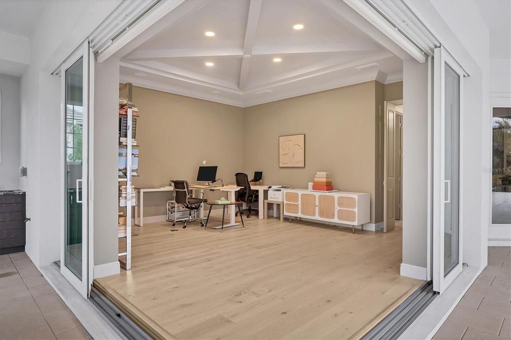 合同活跃: $2,595,000 (3 贝兹, 3 浴室, 3377 平方英尺)