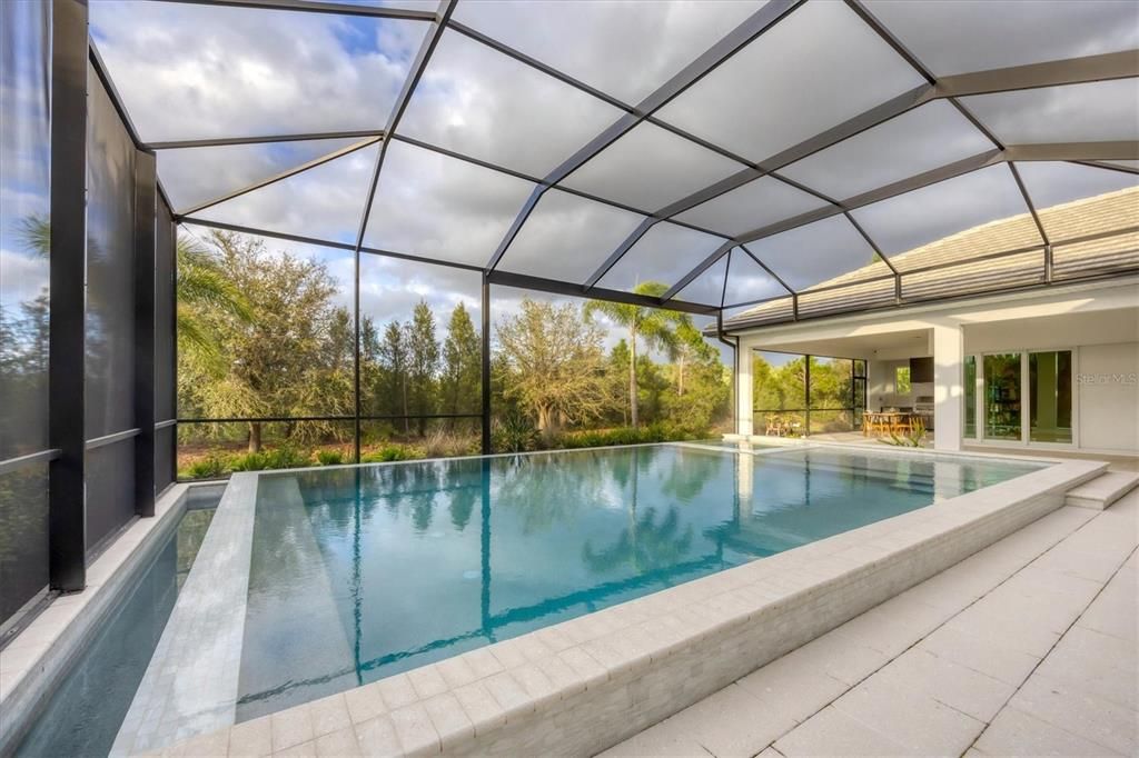 合同活跃: $2,595,000 (3 贝兹, 3 浴室, 3377 平方英尺)