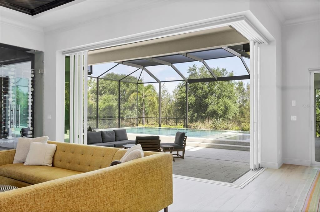 合同活跃: $2,595,000 (3 贝兹, 3 浴室, 3377 平方英尺)