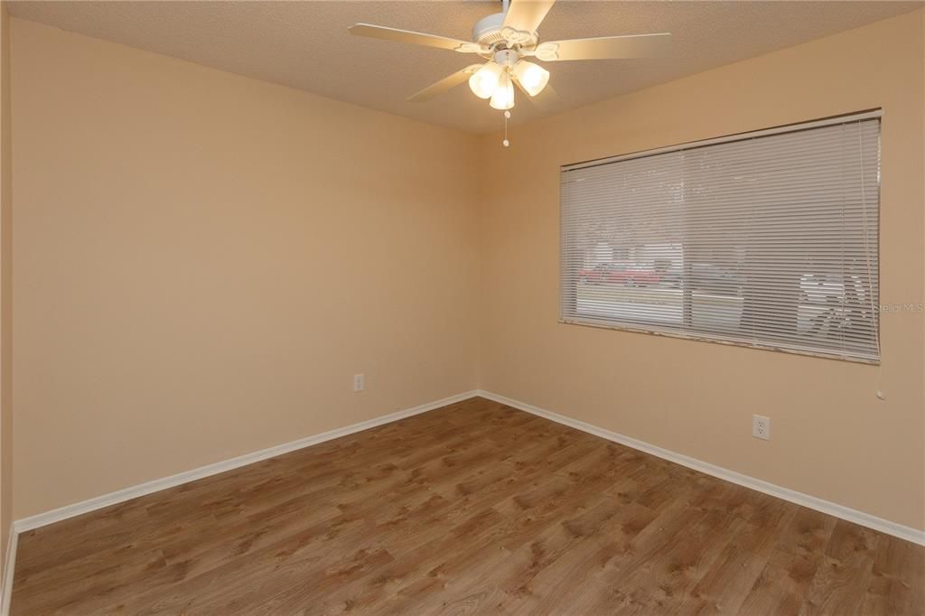 出租: $1,547 (2 贝兹, 2 浴室, 1020 平方英尺)