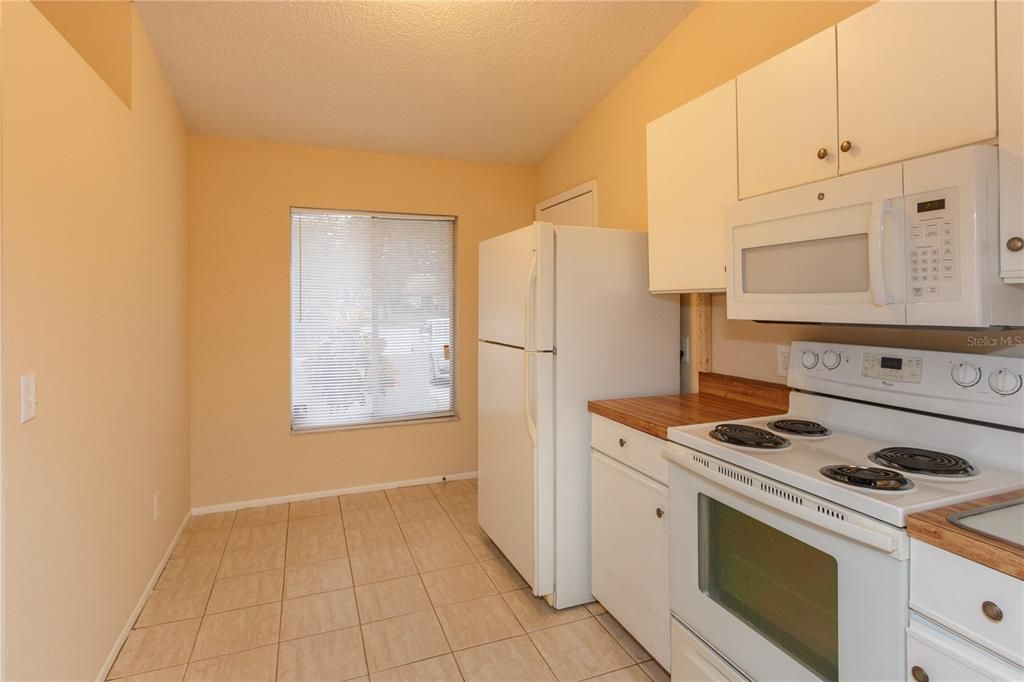 出租: $1,547 (2 贝兹, 2 浴室, 1020 平方英尺)