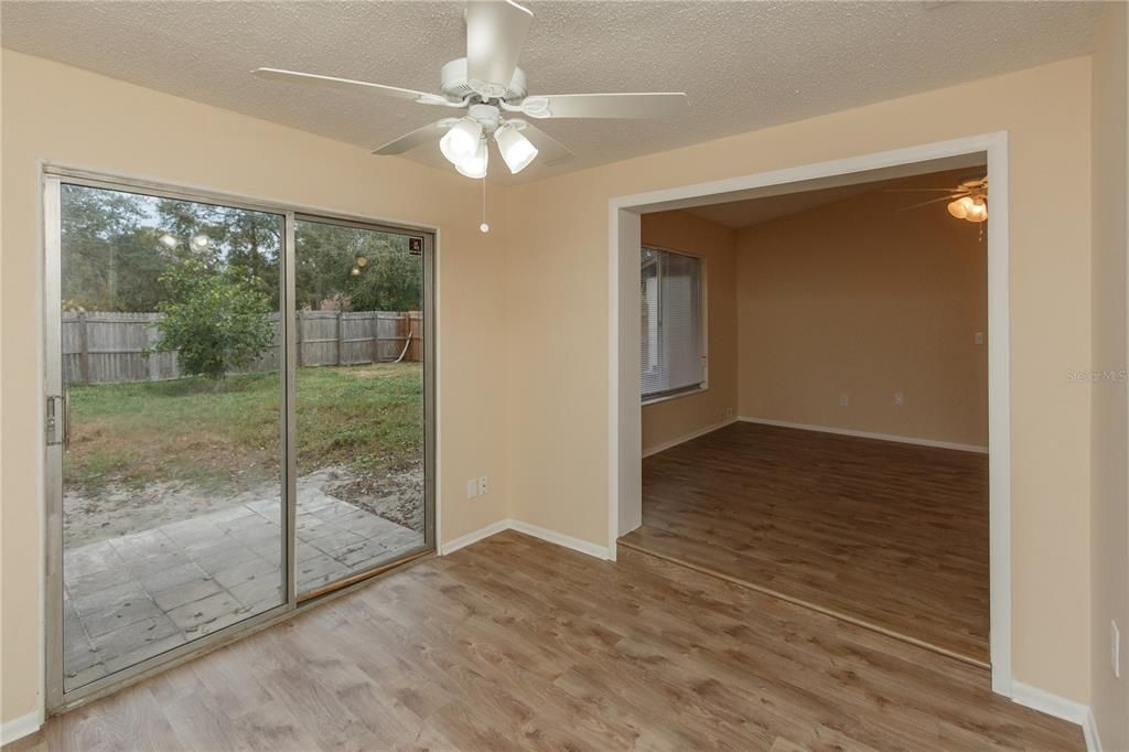 出租: $1,547 (2 贝兹, 2 浴室, 1020 平方英尺)