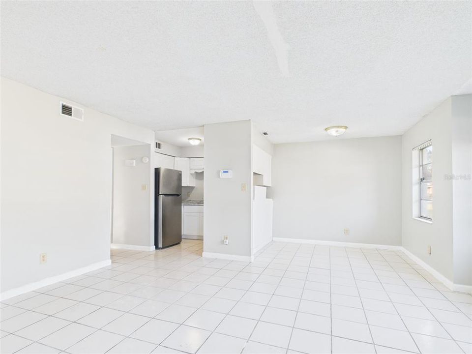 出租: $1,500 (2 贝兹, 2 浴室, 2034 平方英尺)