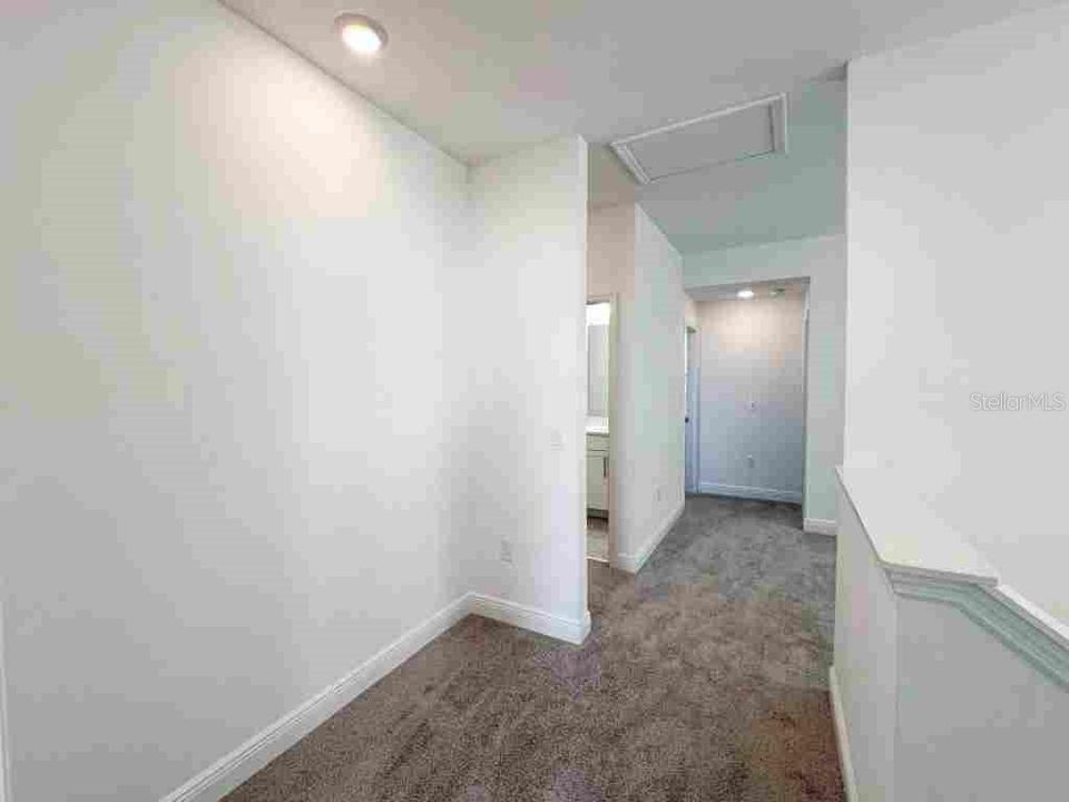 合同活跃: $480,000 (3 贝兹, 2 浴室, 1745 平方英尺)