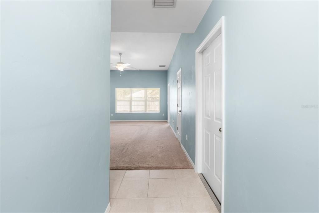 合同活跃: $259,999 (3 贝兹, 2 浴室, 1242 平方英尺)