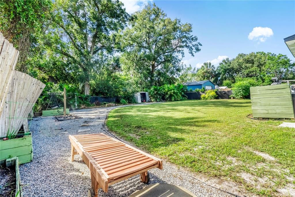 For Sale: $262,000 (2 beds, 2 baths, 1064 Square Feet)