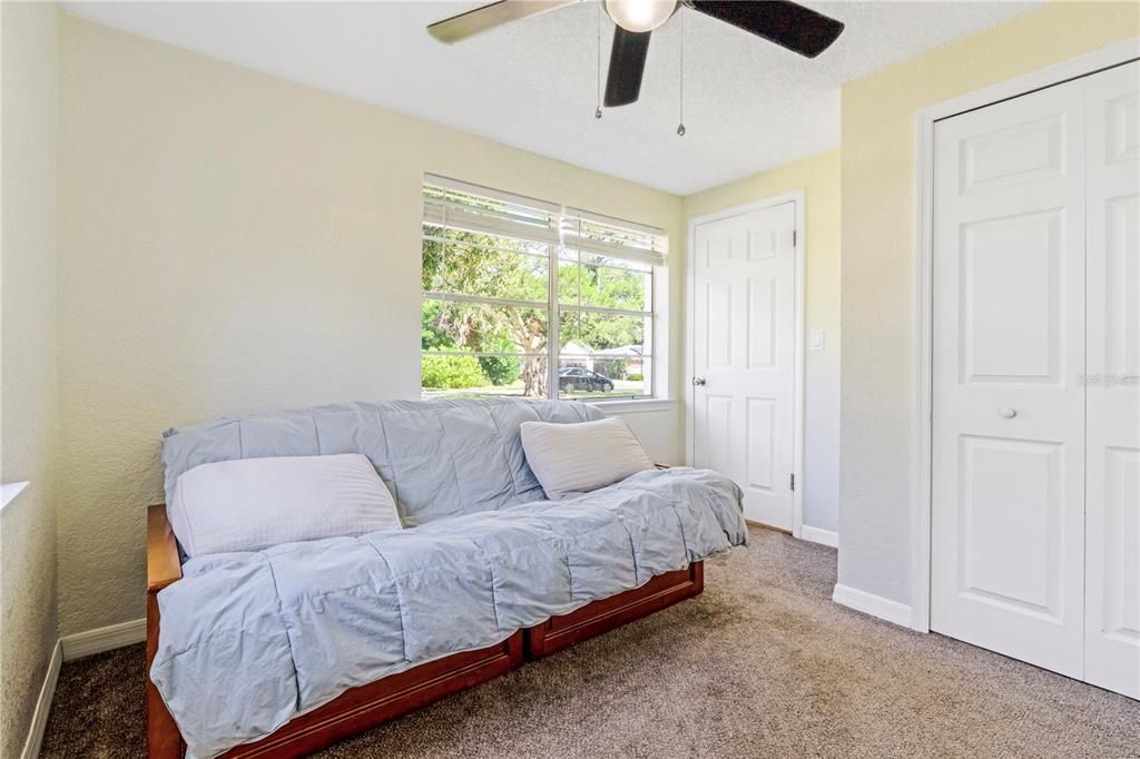 For Sale: $262,000 (2 beds, 2 baths, 1064 Square Feet)