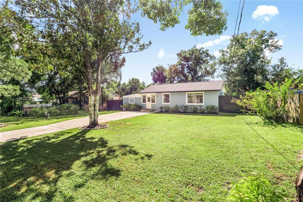 For Sale: $262,000 (2 beds, 2 baths, 1064 Square Feet)