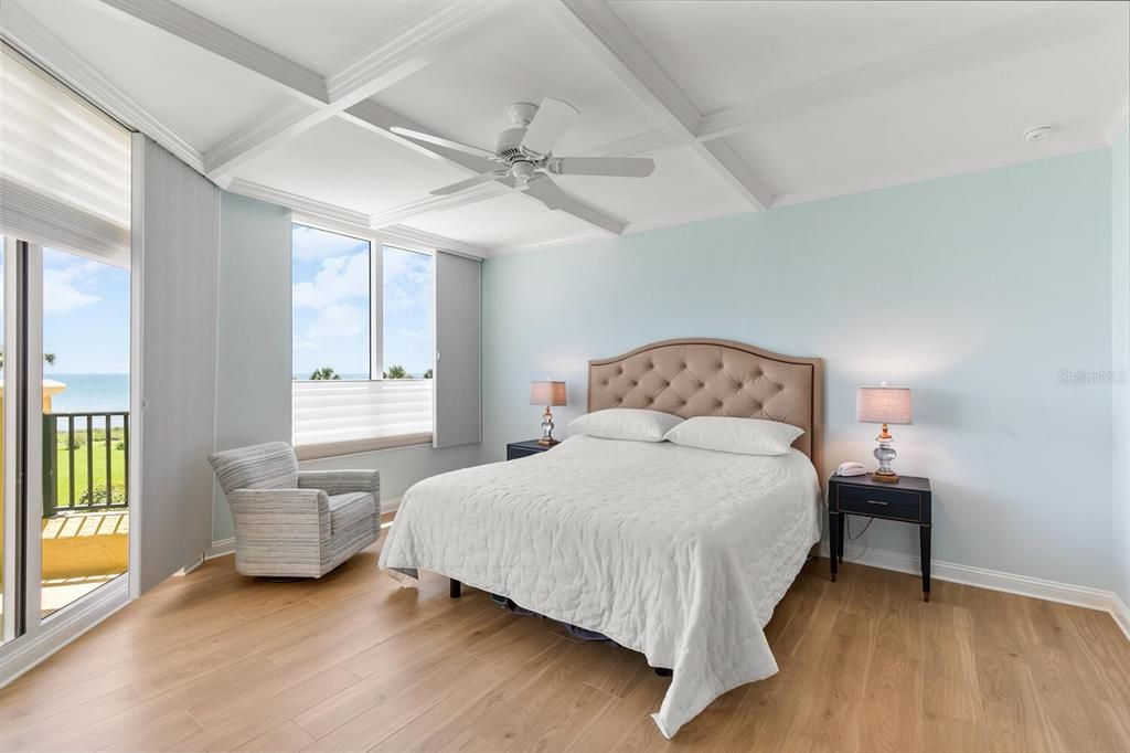 待售: $1,499,900 (2 贝兹, 2 浴室, 2150 平方英尺)